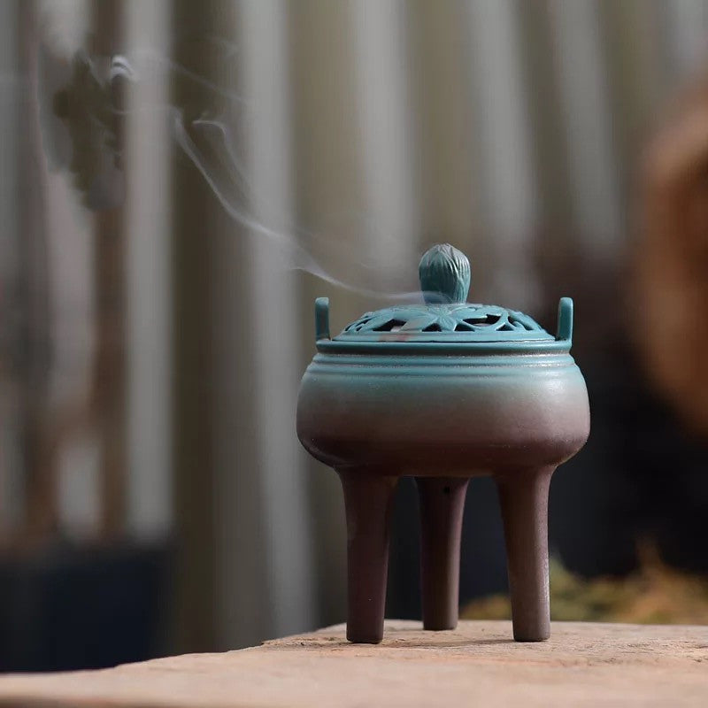 Sandalwood Incense Burner — Peaceful Aroma, Classic Elegance