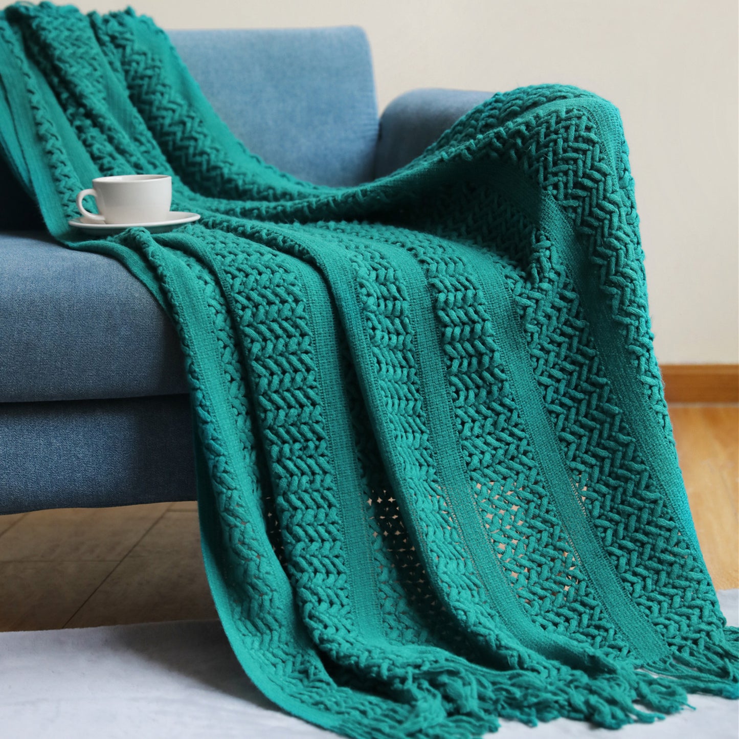Warm Minimalist Sofa Blanket — Chic Comfort for Home