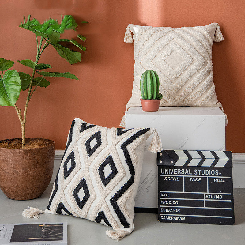 Soft Pillowcases to Refresh Your Living Room Comfort