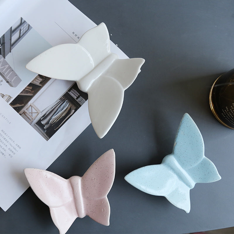 Ceramic Wall Plate — Artistic Charm for Cozy Spaces