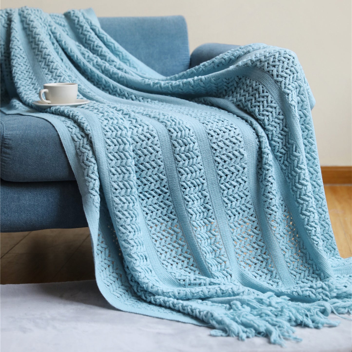 Warm Minimalist Sofa Blanket — Chic Comfort for Home