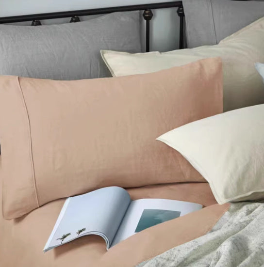 Cozy Linen Bed Sheets — Natural Warmth for Your Home