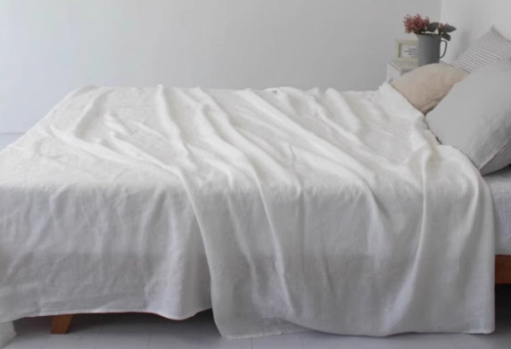 Cozy Linen Bed Sheets — Natural Warmth for Your Home