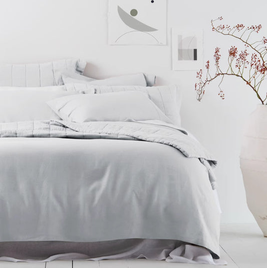 Cozy Linen Bed Sheets — Natural Warmth for Your Home