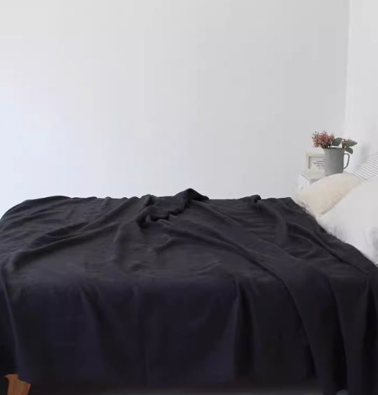 Cozy Linen Bed Sheets — Natural Warmth for Your Home